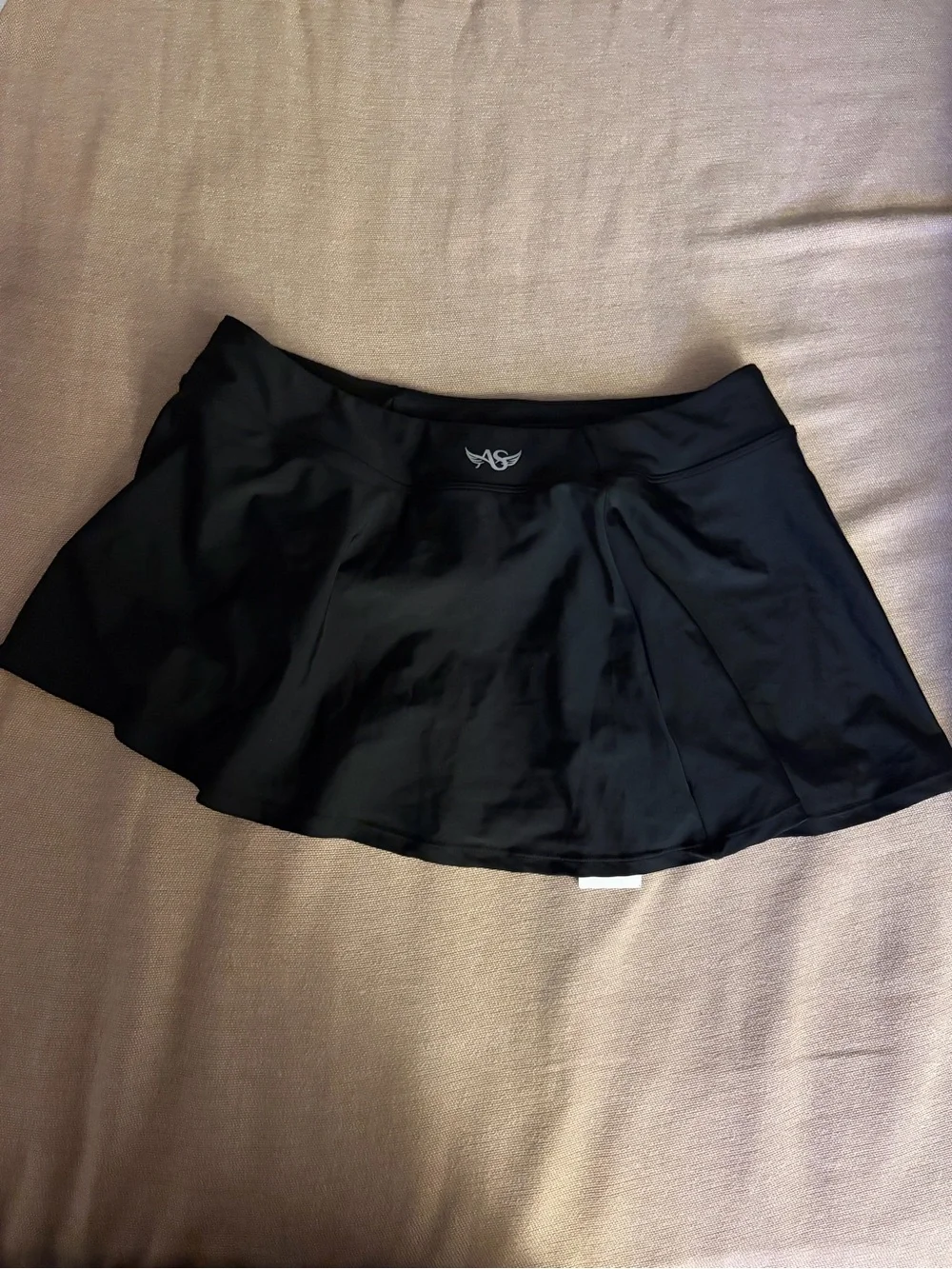 N/A sporty black